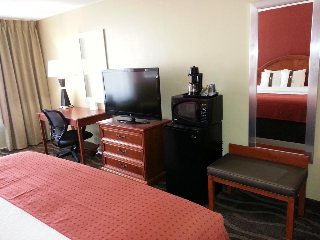 Holiday Inn Shreveport Downtown By Ihg Room photo